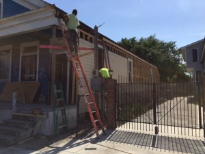 Siding going on. We'll be able to lock it up pretty soon. 